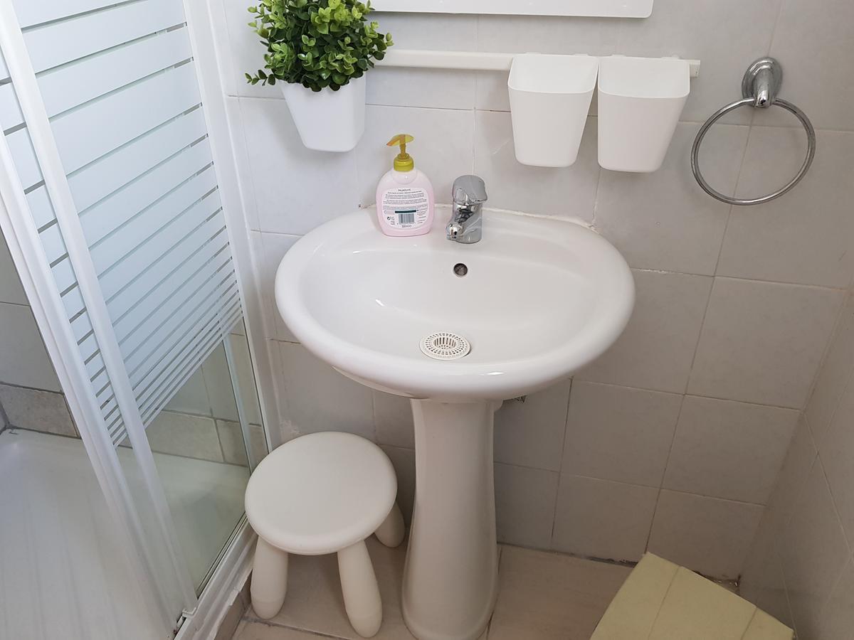 Valentinos Court Apartment Paphos ภายนอก รูปภาพ